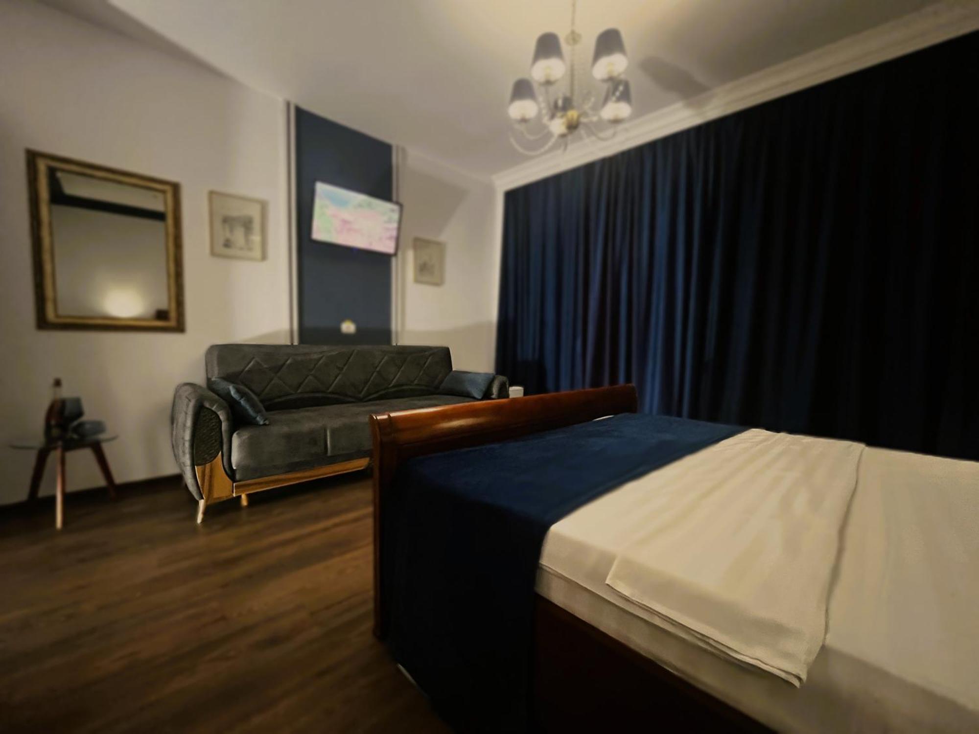 Riviera 990 - Resort & Restaurant Ieşelniţa Екстериор снимка