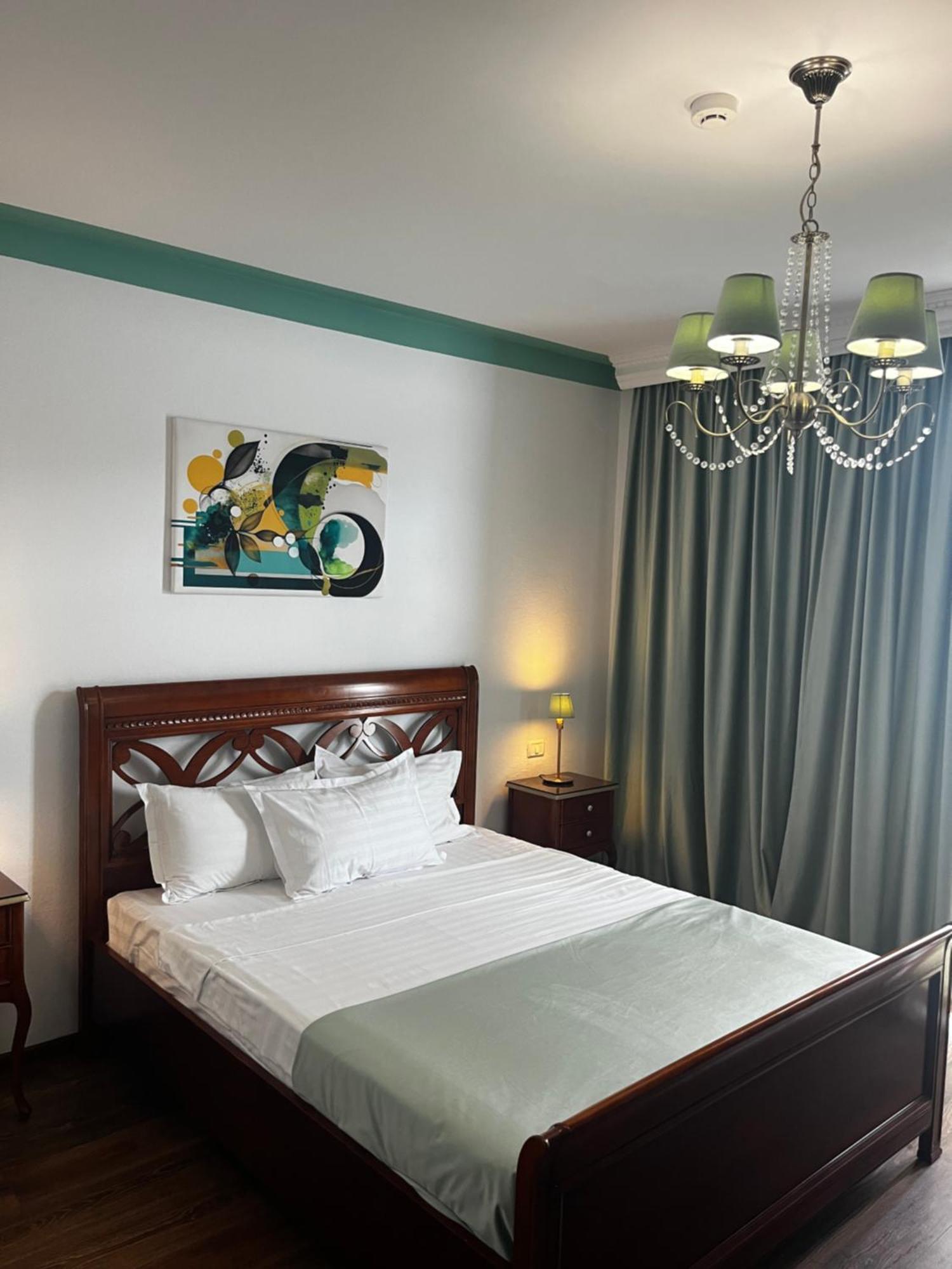 Riviera 990 - Resort & Restaurant Ieşelniţa Екстериор снимка